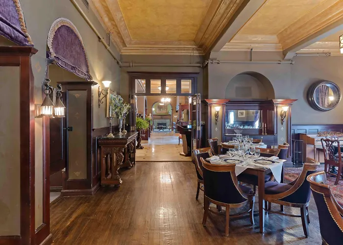 The Detroit Club